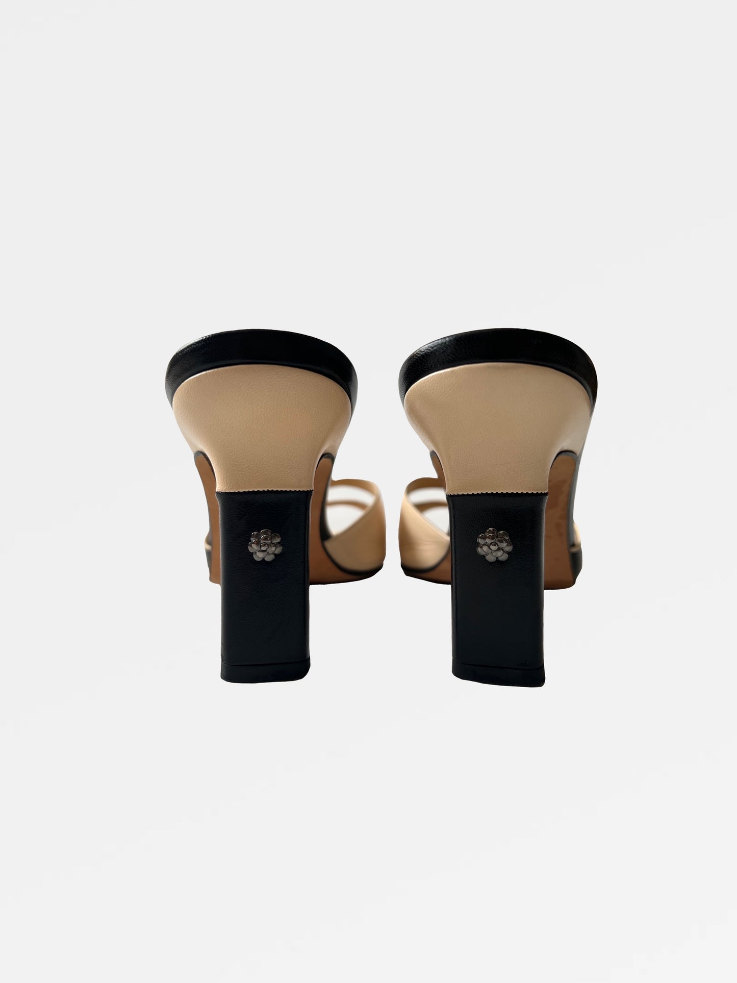 Chanel Slides, IT 39