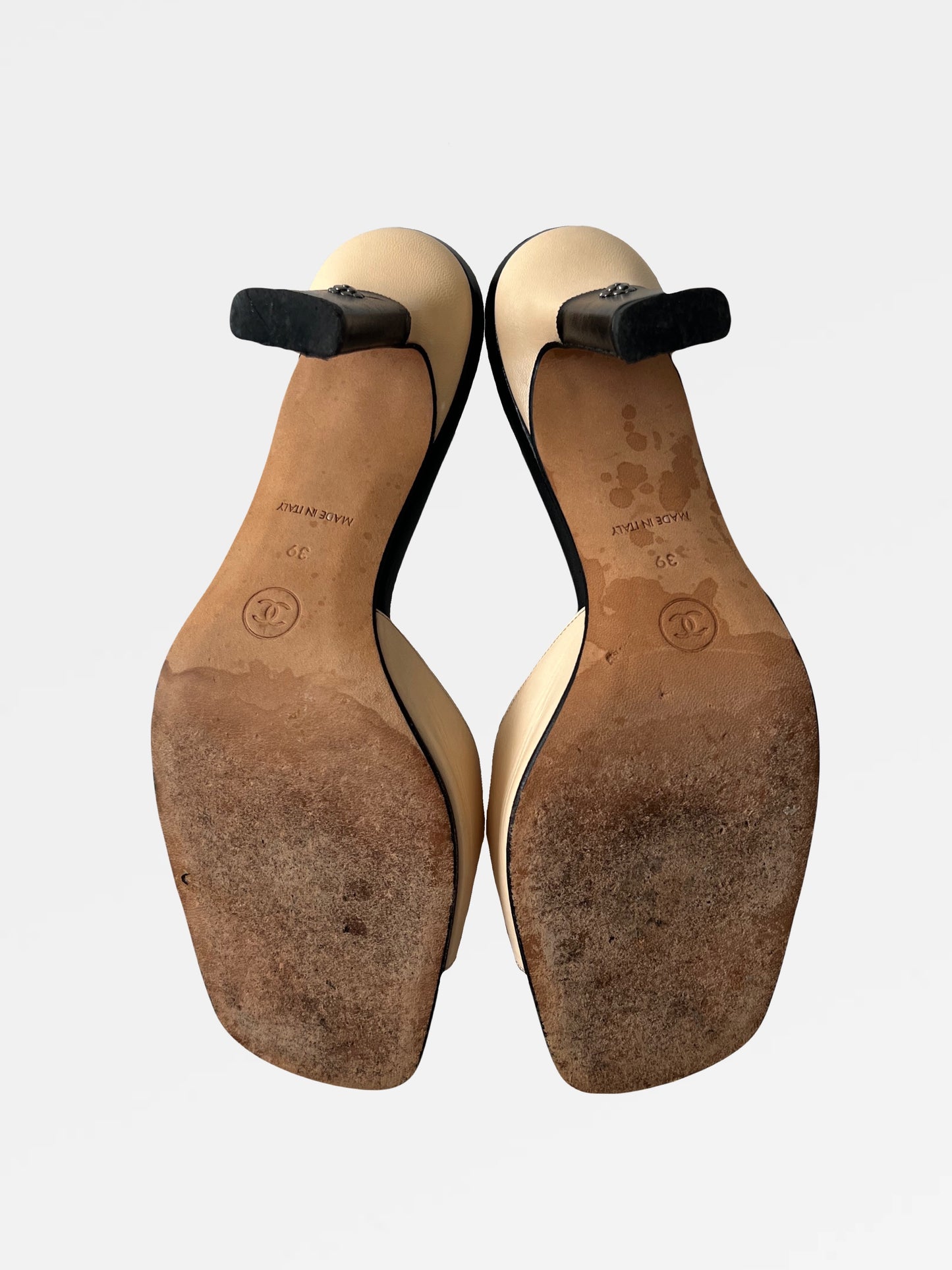 Chanel Slides, IT 39