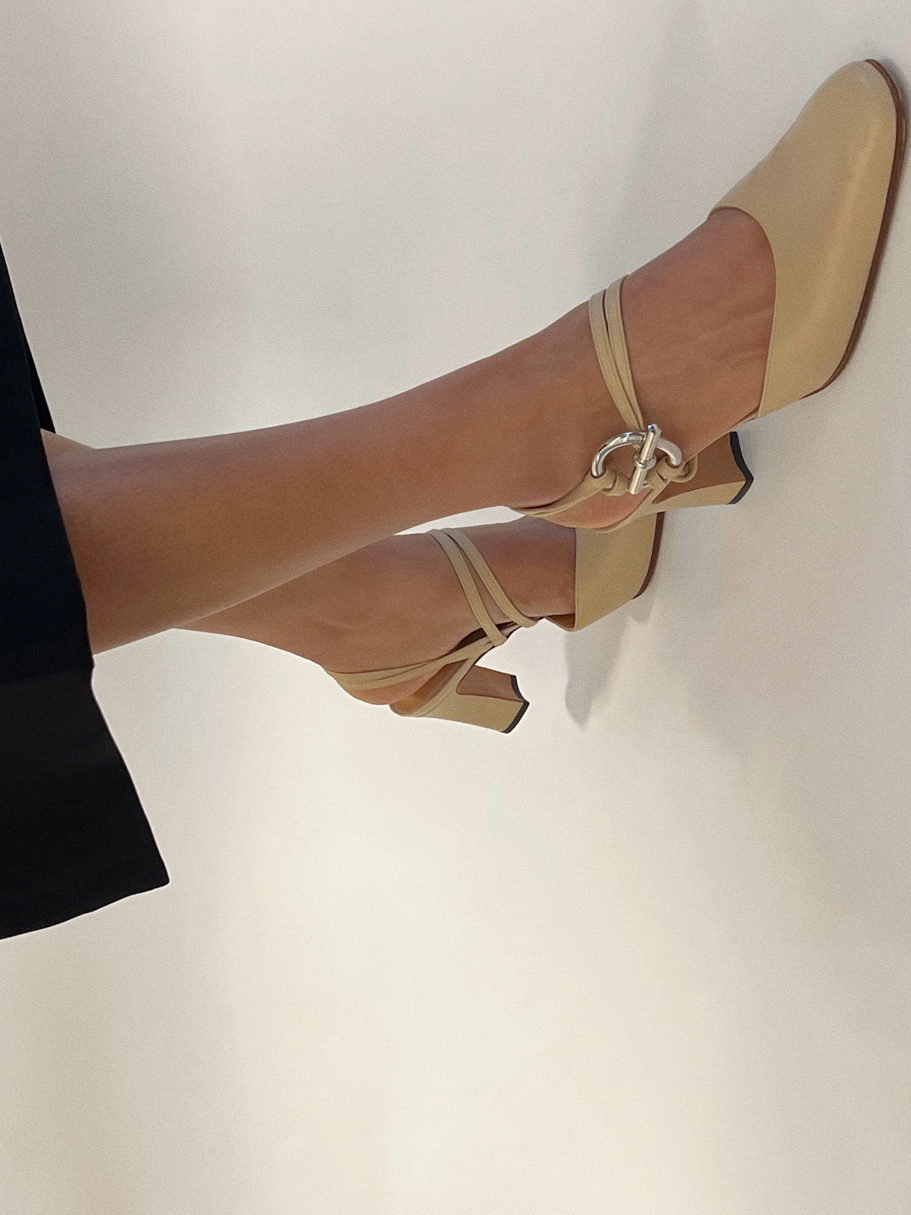 Hermès Mary Jane Heels, IT 38