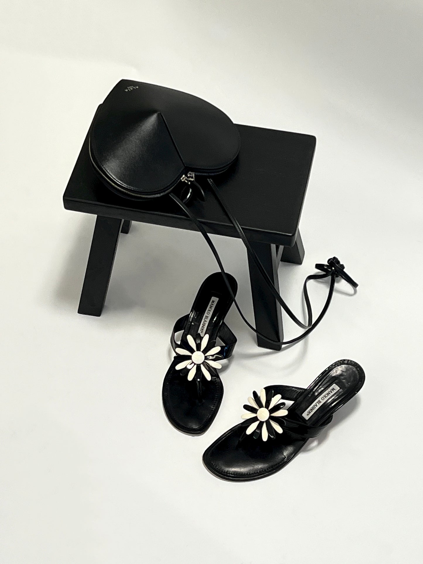Manolo Blahnik Kitten Heels, IT 39