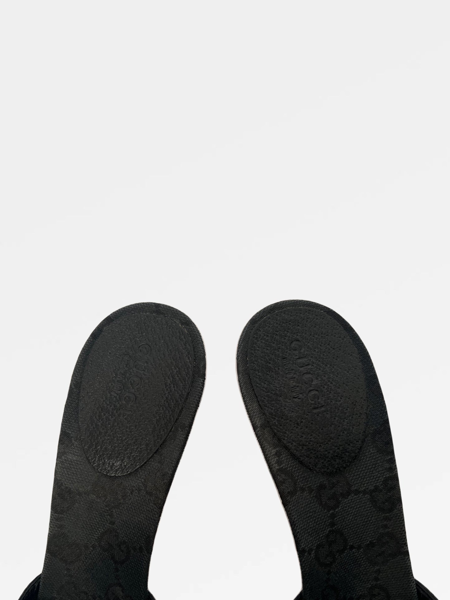 Gucci Canvas Slides, IT 37.5