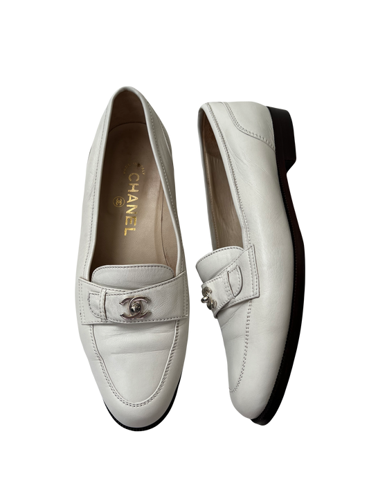 Chanel Turnlock Loafers, IT 38