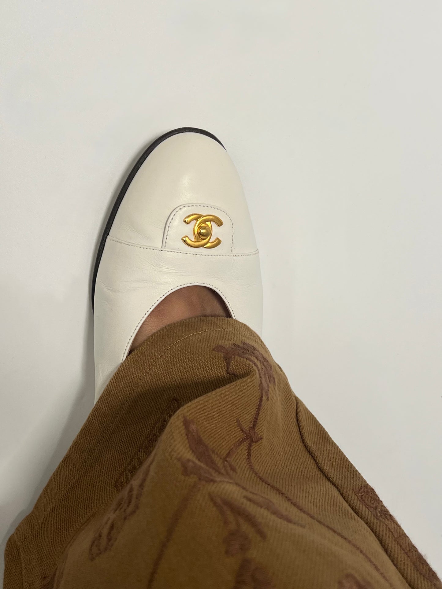Rare Chanel Turnlock Ballet Flats, IT 41